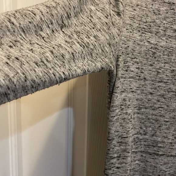 New Balance Heather Gray Hoodie with Front Pocket size Small - Picture 5 of 7